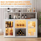 Meuble de bar à liqueurs autoportant avec éclairage LED et prises électriques, avec casier à vin et porte-verres