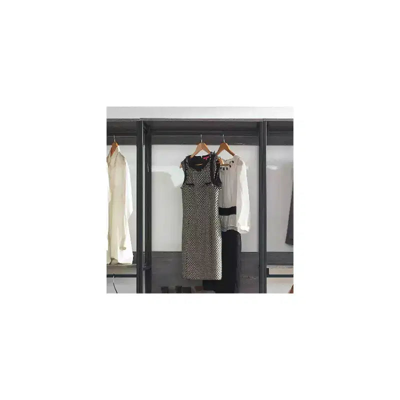 Système de rangement de dressing noir en bois composite avec bacs de rangement - 77,7"H x 111"L