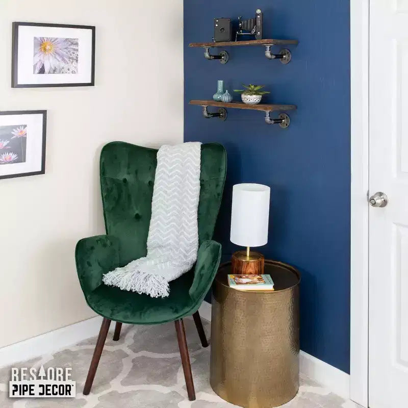 Étagère en bois à bord brut de 24 po avec supports de tuyauterie en L (paquet de 2)