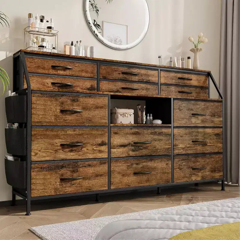 Meuble de rangement, commode de chambre, 140 cm avec poches latérales, cadre en métal et dessus en bois, étagères ouvertes avec 14 tiroirs pour chambre à coucher, salon