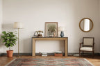 Élégante Console avec Design de Cheminée, Table d'Entrée Fonctionnelle avec Dessus en Placage Bois, Table d'Appoint pour Salon, Couloir